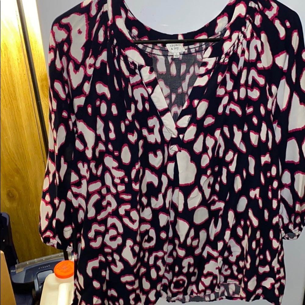 Crown & Ivy 3/4 sleeve large blouse.